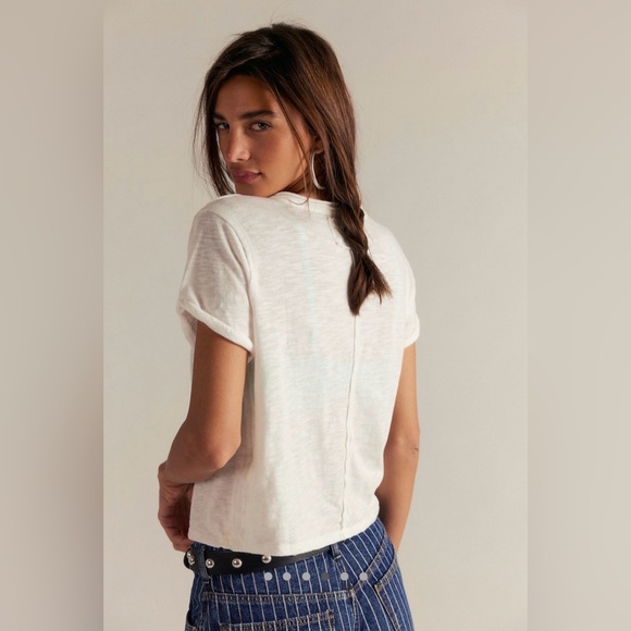 Free People We The Free Take 2 Tee 🌾 Ivory 🌾 Size XS 🌾 Sold Out - Picture 4 of 10